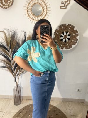 Blouse à manches courtes et col doré
