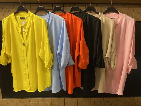 Blouse fluide à manches retroussables