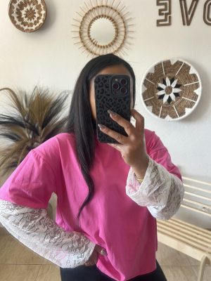 Haut rose en coton et Détail Dentelle
