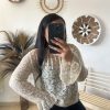 Haut en Dentelle beige