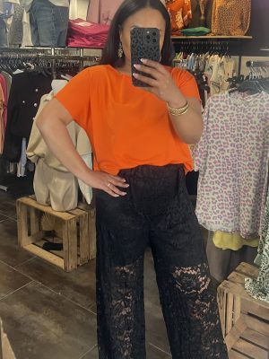 Pantalon large en dentelle noire